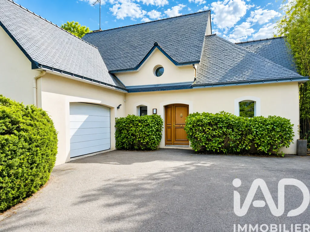 Välivaade - Architect's House with Pool in Saint-André-des-Eaux