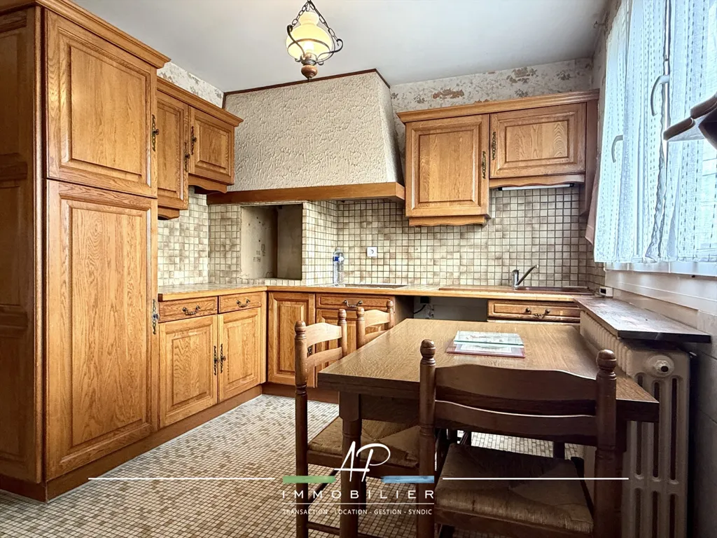 Kitchen - Pavilion with Garden in Spoy