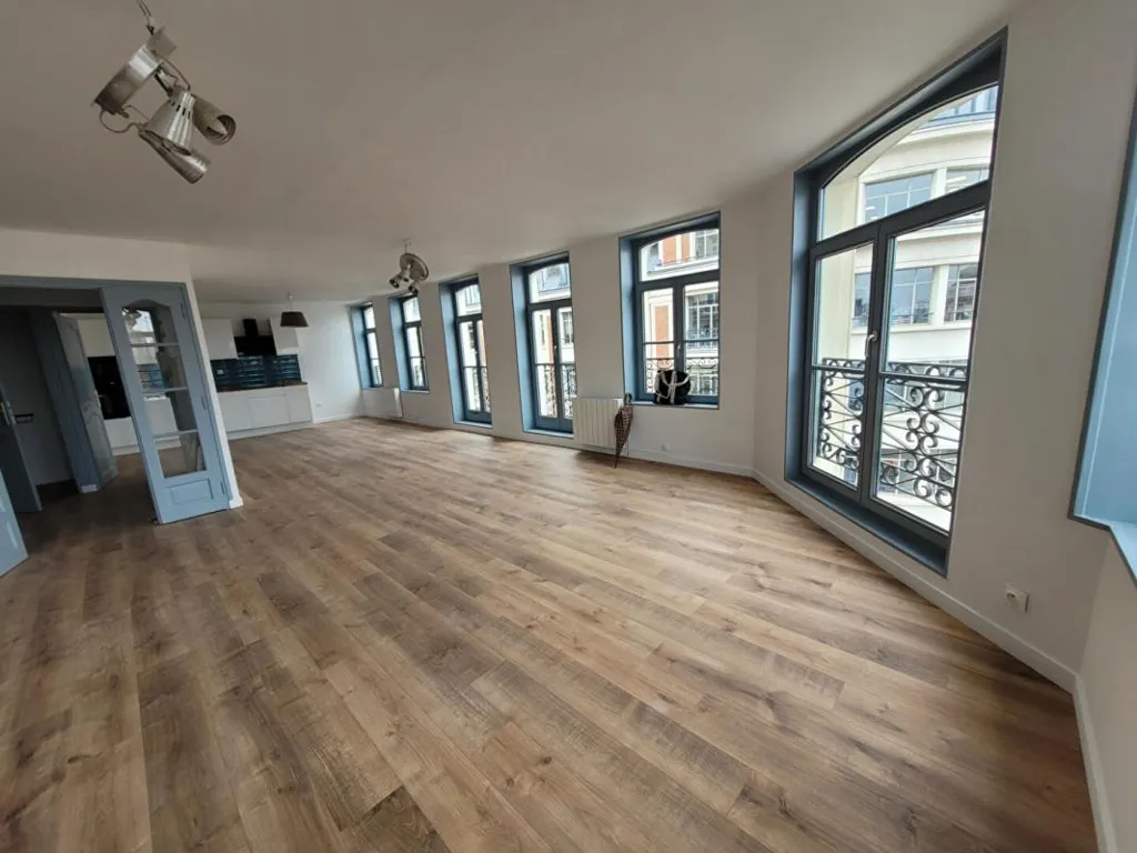 Séjour - Appartement Duplex avec Vue Dégagée à Lille