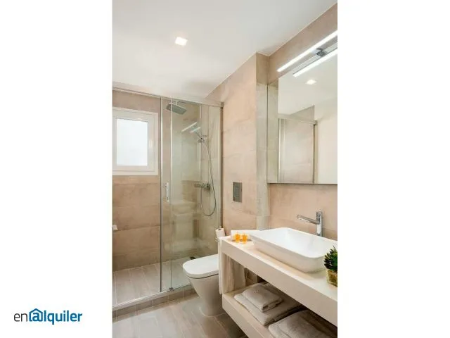 Bagni - Modern Apartment with Balcony in Seville's Historic Centre