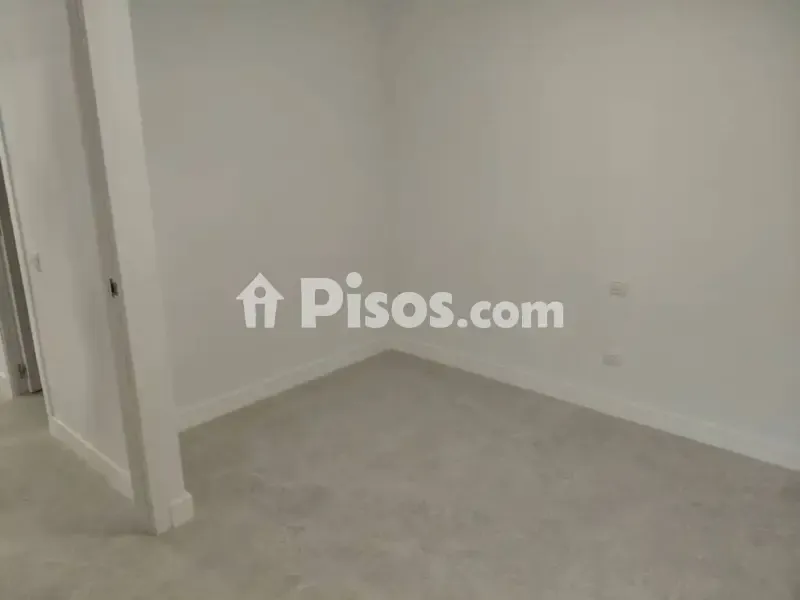 Toad - Fully Renovated Flat with Balcony in La Salle