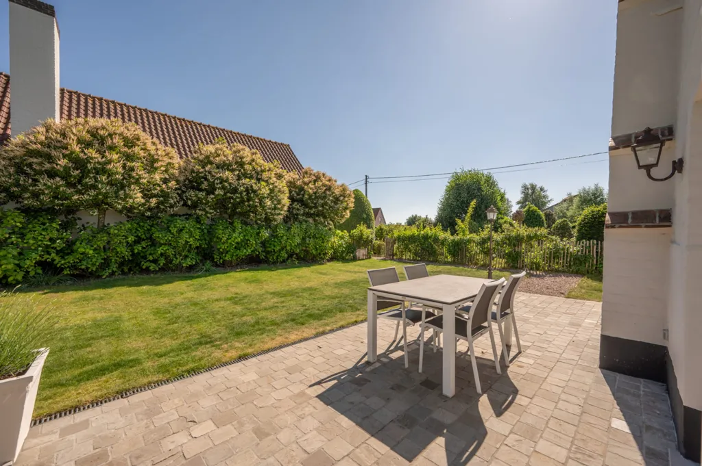 Jardin - Cottage Rénové avec Terrasse près de Bruges