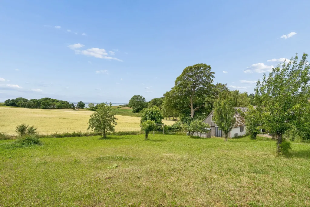 Aed - Historic Villa with Large Garden in Knebel