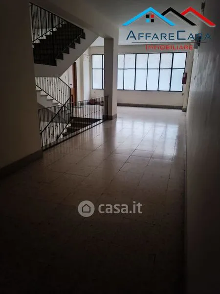 Entrée - Three-Bedroom Apartment with Balcony in Caltanissetta