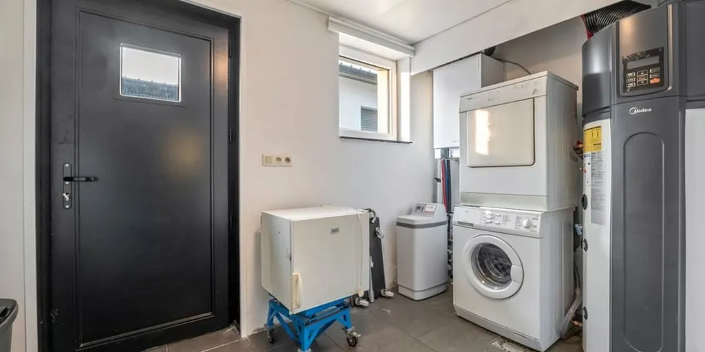 Buanderie - Maison avec Jardin sur Grand Parc à B... (21a)