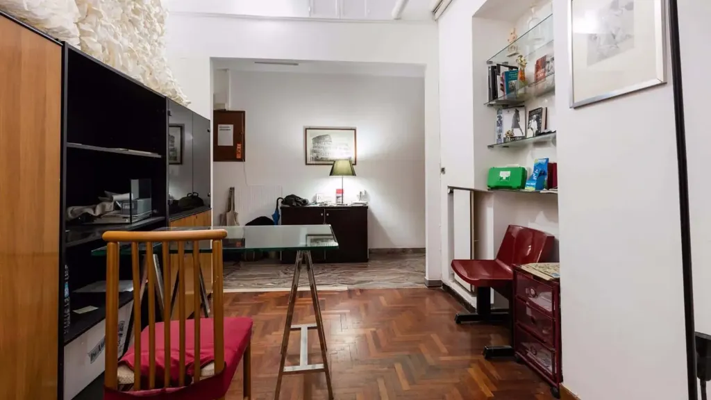 Kabinet - Studio with Metro Access in Rome