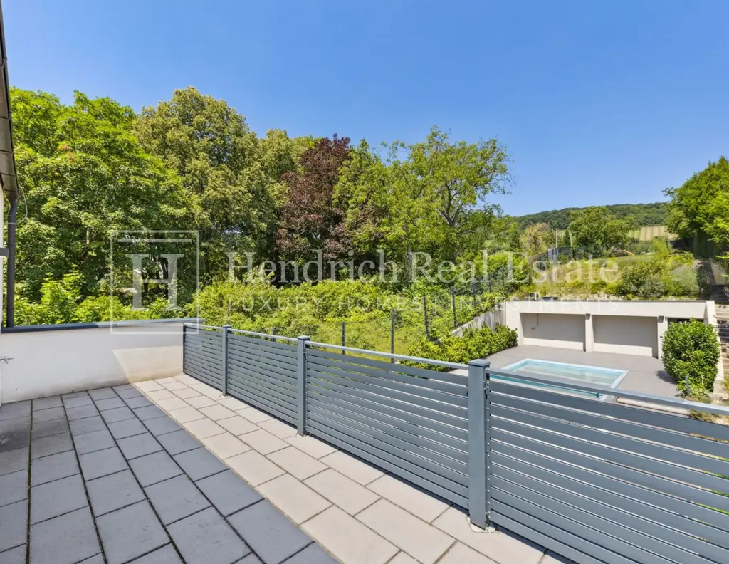 Terrace - Modern House with Pool in Neustift