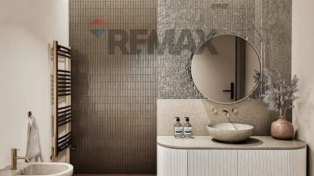 Bathrooms - Newly Built Penthouse with Pool in Sirmione