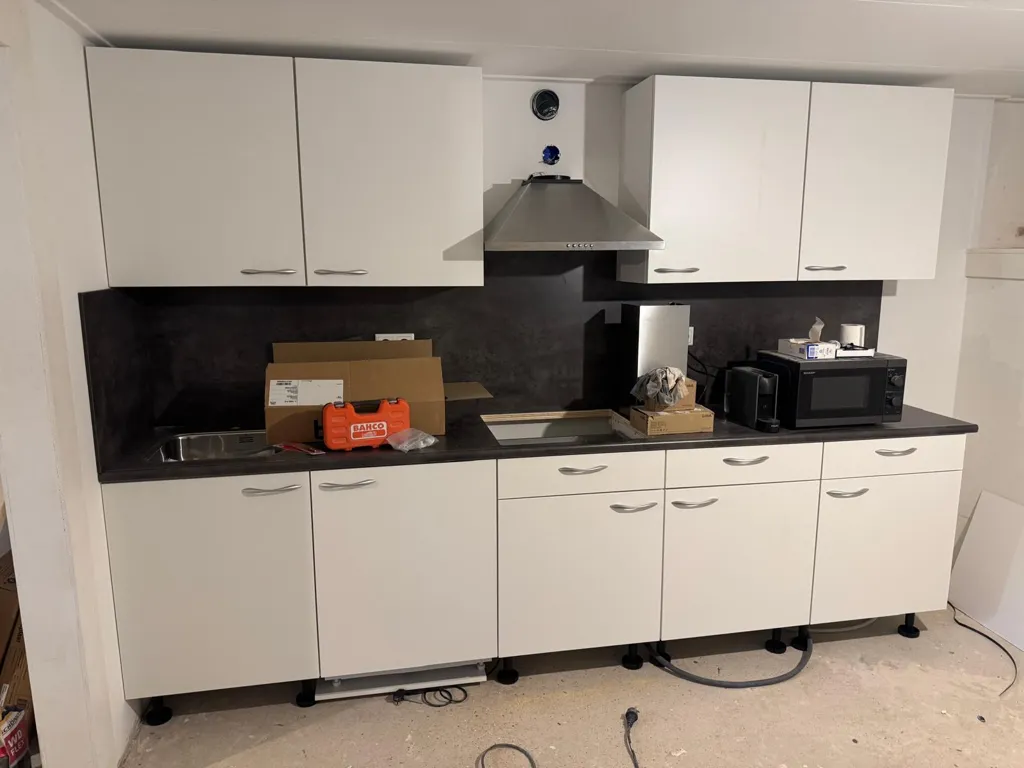 Cuisine - Renovated Rooms with Kitchen in Central Location