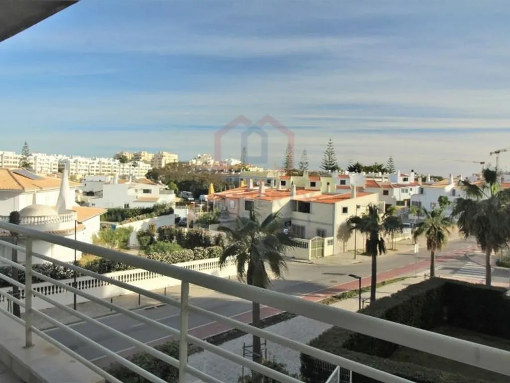 Balcon - Luxury Apartment with Balcony in Vilamoura