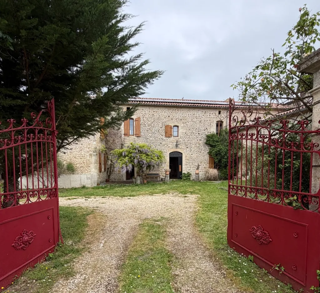 Jardin - Ancien Presbytère avec Jardin à La Tâche