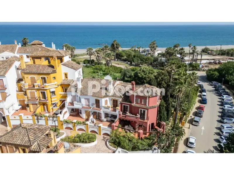 Außenansicht - Penthouse with Sea Access in La Alcaidesa
