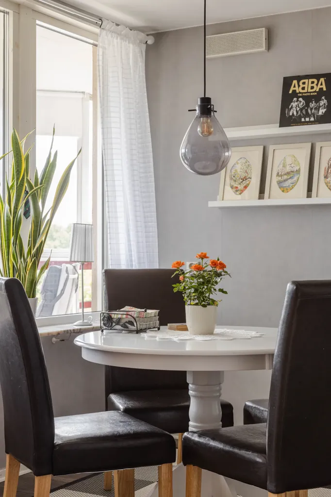 Salle à manger - Modern Flat with Balcony in Västerås
