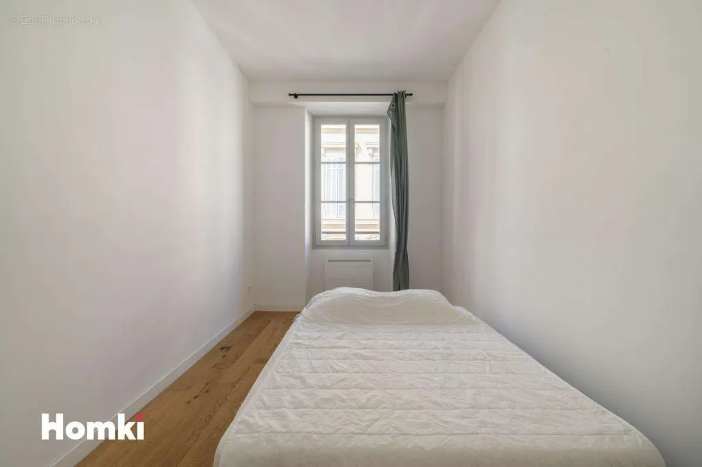 Bedrooms - Duplex Apartment with South Terrace in Marseille