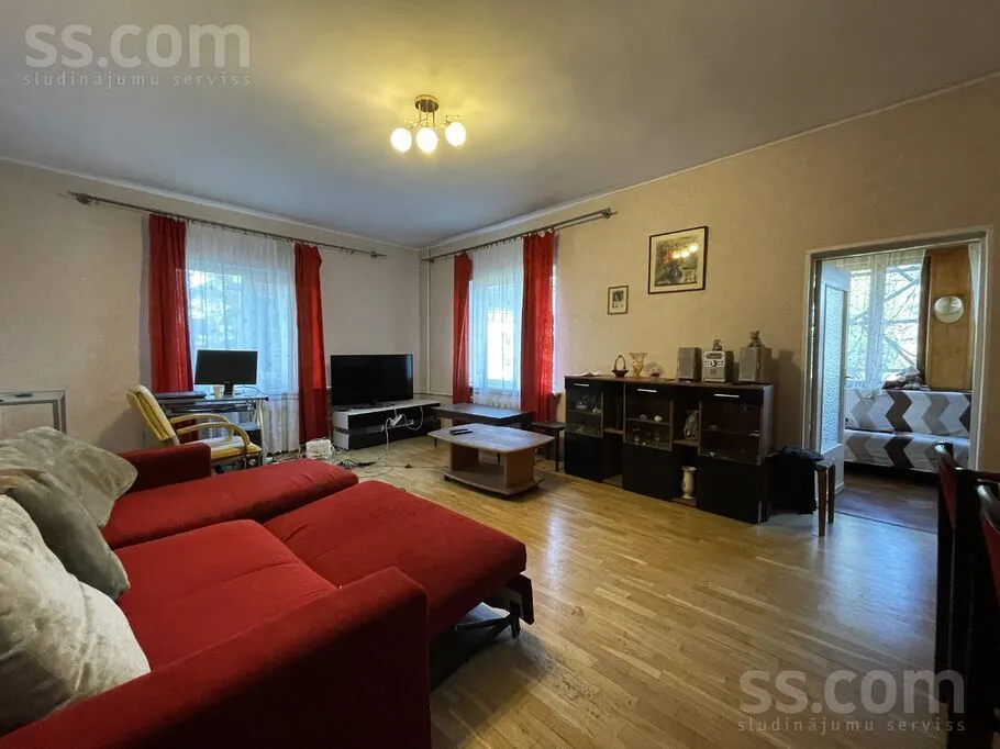 Séjour - Apartment with Garden in Bieriņi, Riga