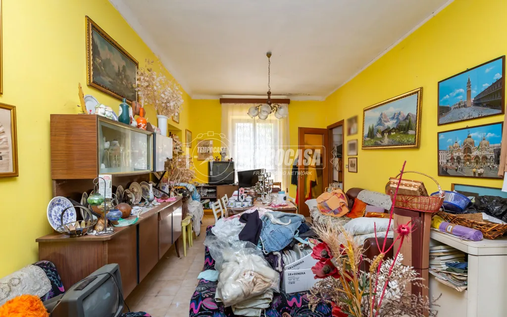 Living Room - Rustic Country House with Garden in Narzole