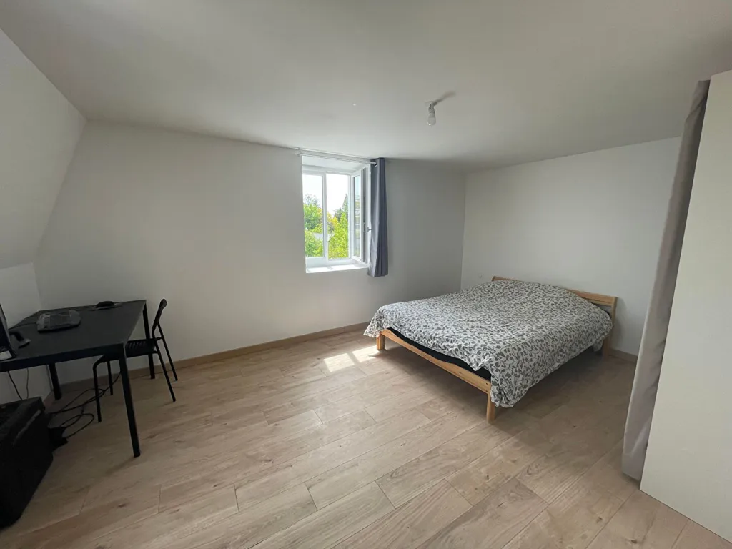 Chambres - Appartement Meublé 2 Pièces à Selle-Craonnaise