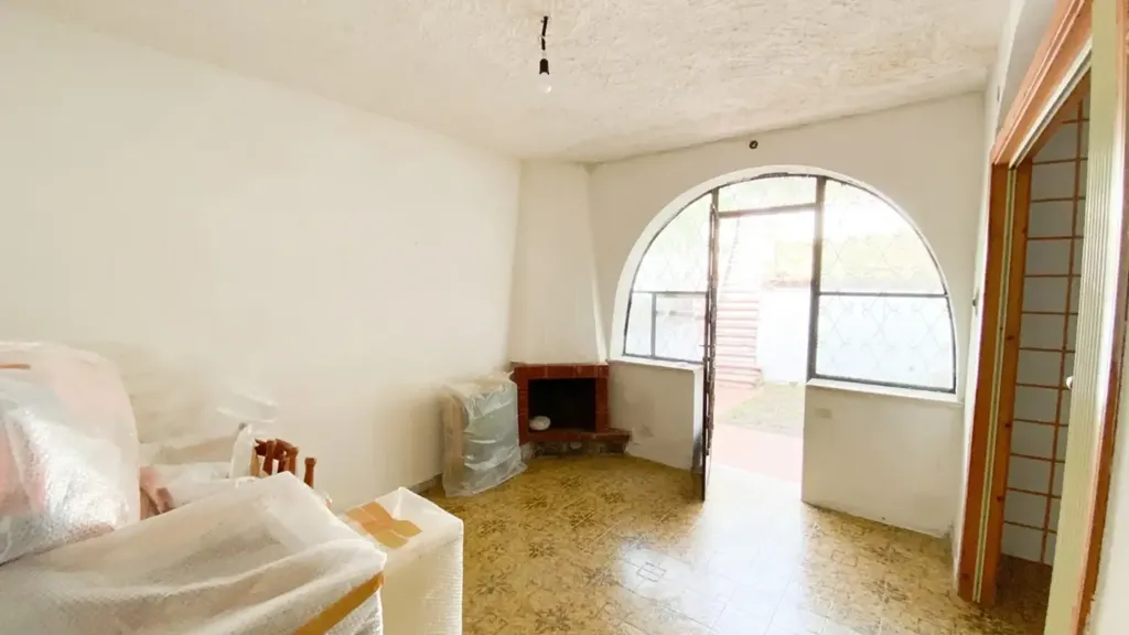 Pièces - Terraced Villa with Garden in Roccagloriosa