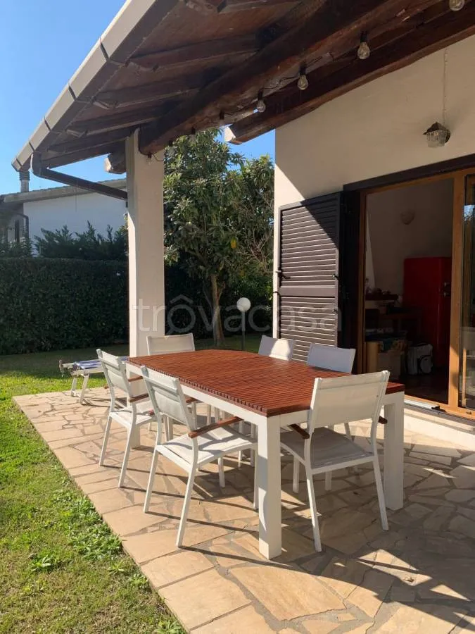 Terrazza - Rustic Villa with Garden in Sabaudia