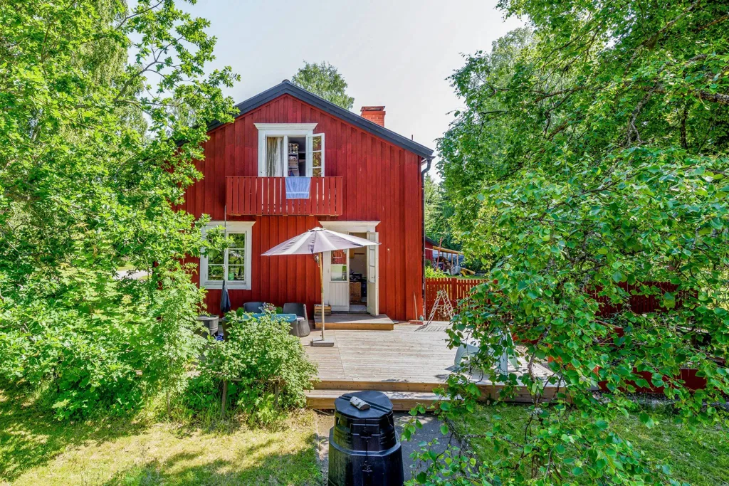 Jardin - Historic Villa with Modern Features in Strömbäck