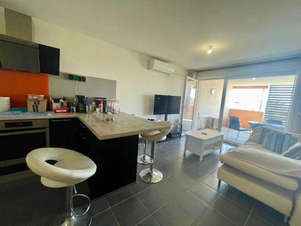 Cuisine - Appartement avec Terrasse et Vue Dégagée à Marseille