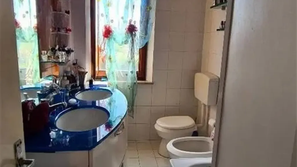 Salles de bain - Apartment with Private Garden in Fucecchio