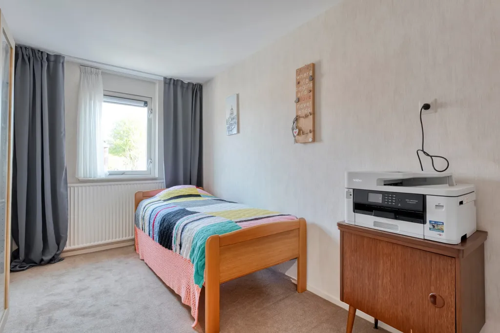 Magamistoad - Spacious Corner House with Garden in Hoogeveen