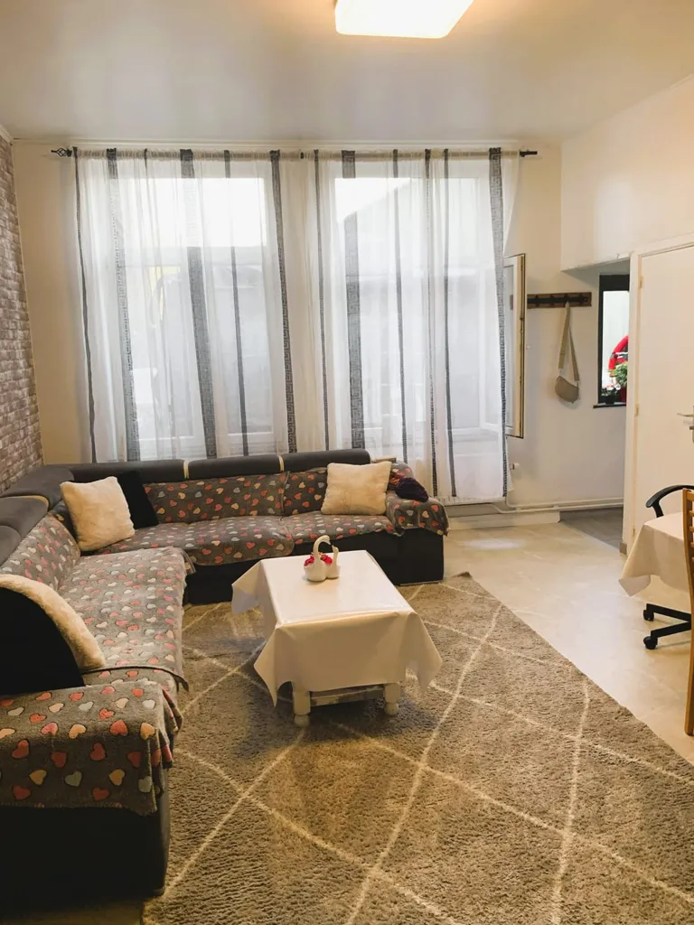 Séjour - Appartement Récemment Rénové avec Terrasse à Liège