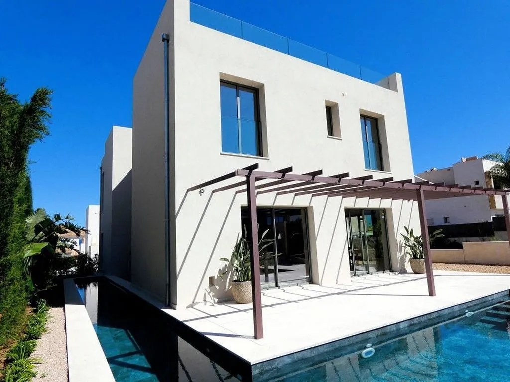 Piscine - Contemporary Villa with Pool in Montferrutx