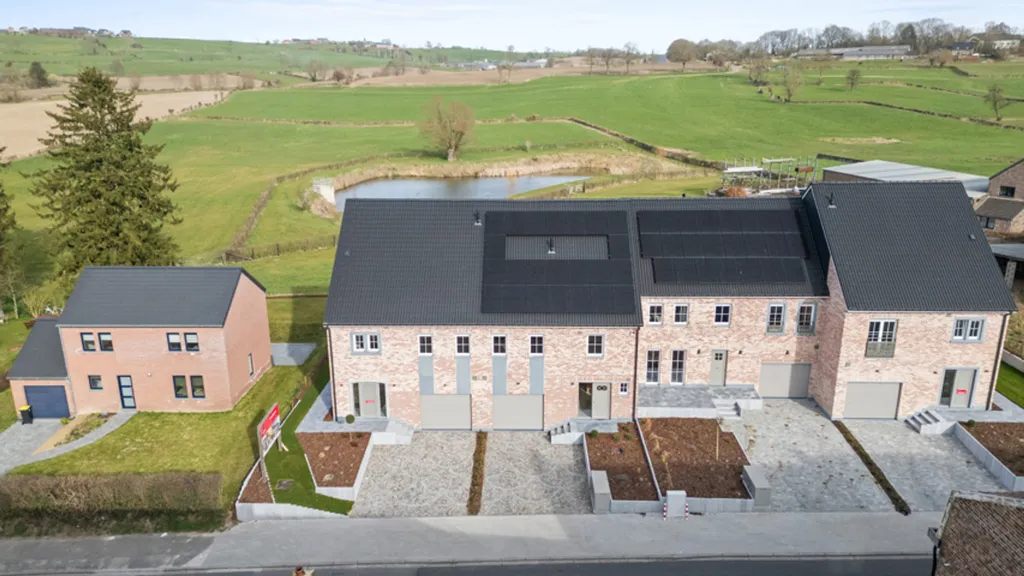 Õhuvaade - New House with Solar Panels in Aubel