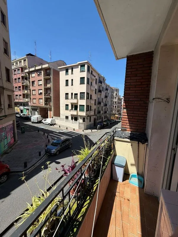 Rõdu - Apartment with Balcony in Bilbao