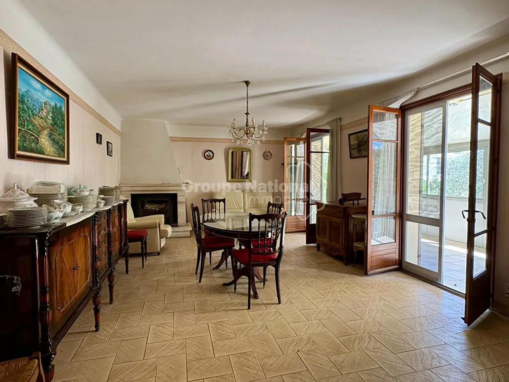 Salle à manger - Villa de Plain Pieds dans une Impasse Calme à Arles