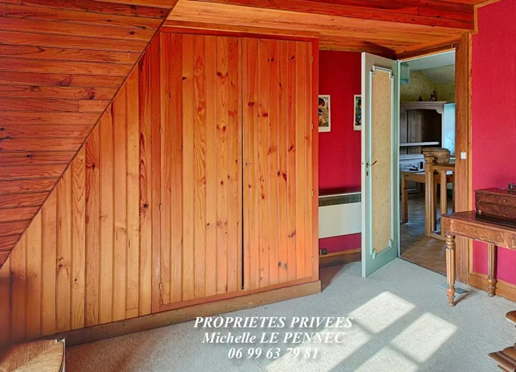 Chambres - Maison avec Jardin et Garage à Sermaises