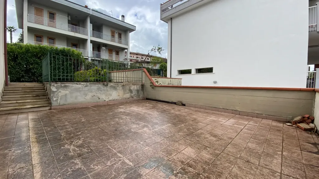 Terrasse - Villa with Private Garden in Contrada Cretarossa, Benevento