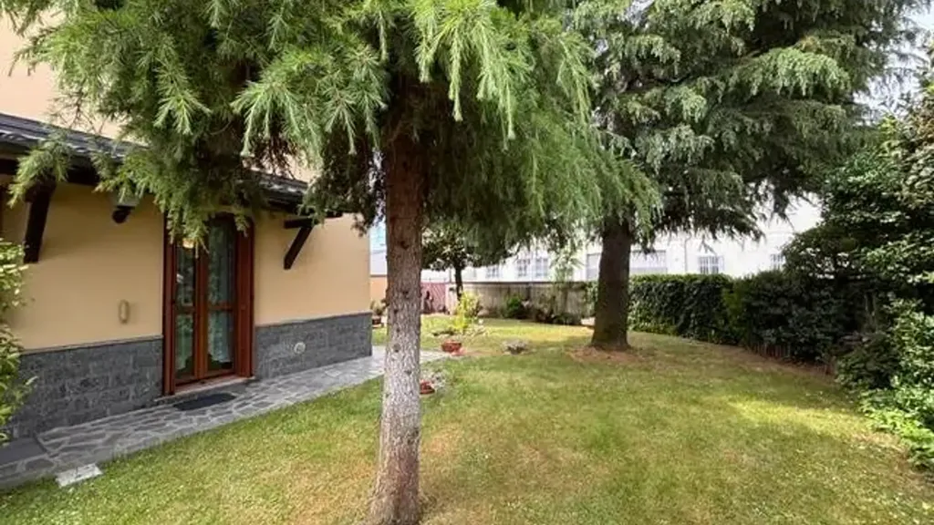 Garden - Villa with Garden in Vigevano