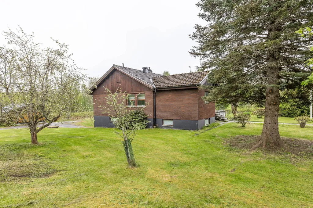 Aed - 1-Storey Villa with Garden in Lantlig Setting
