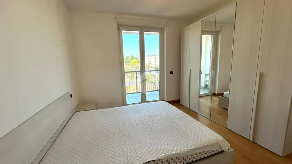 Magamistoad - Modern Studio with Balcony in Cantù