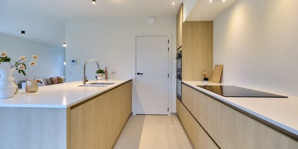 Köök - Semi-Open New Build with Easy Access in Rumbeke