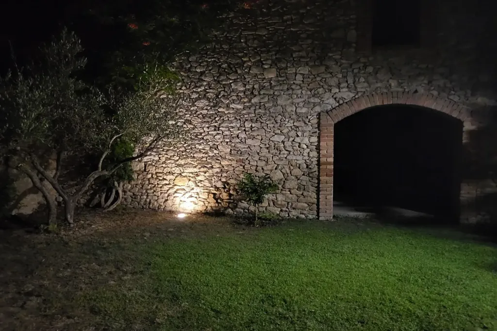 Jardin - Mas Rénové avec Piscine à Quissac