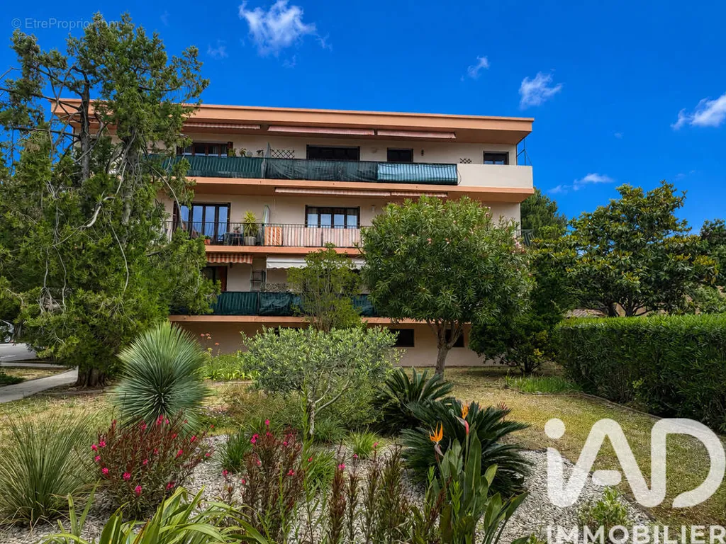Extérieur - Appartement T4 avec Balcon à Saint-Cyr-sur-Mer