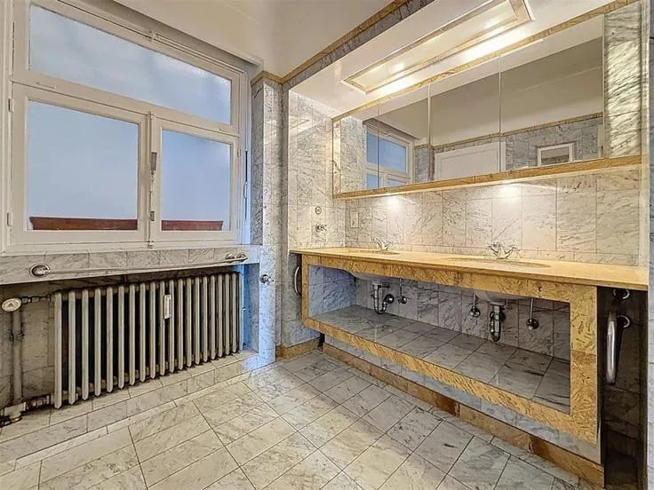 Vannitoad - Apartment with Avenue Louise View in Brussels