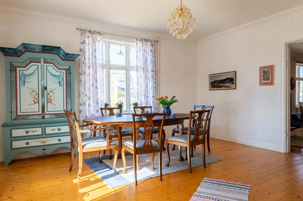 Sala da pranzo - Charming Farmhouse with Workshop in Nyhem