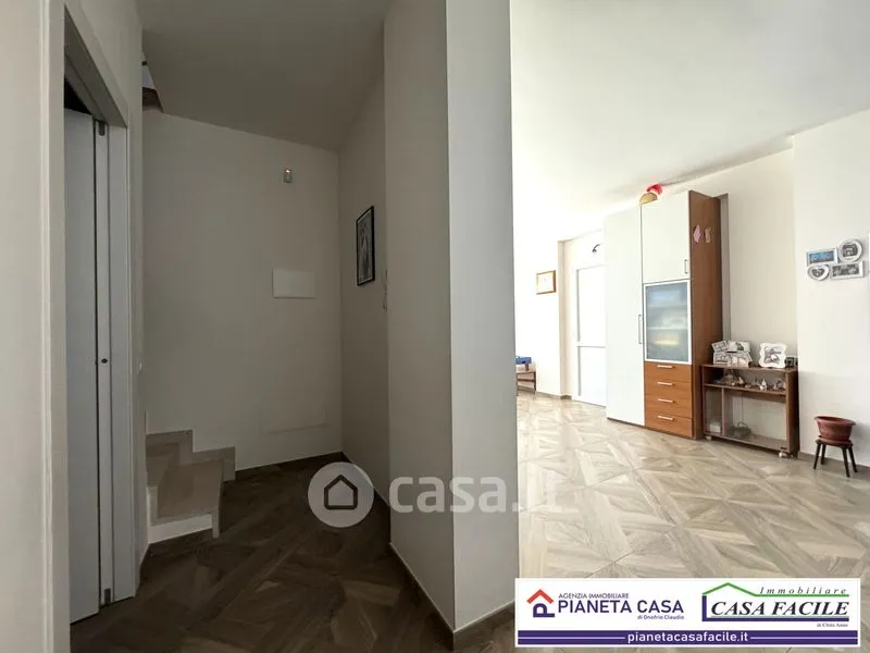 Esik - Quadrilocale with Garden in Matera