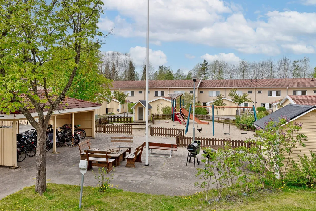 Jardin - Apartment with Balcony in Brf Ersängen