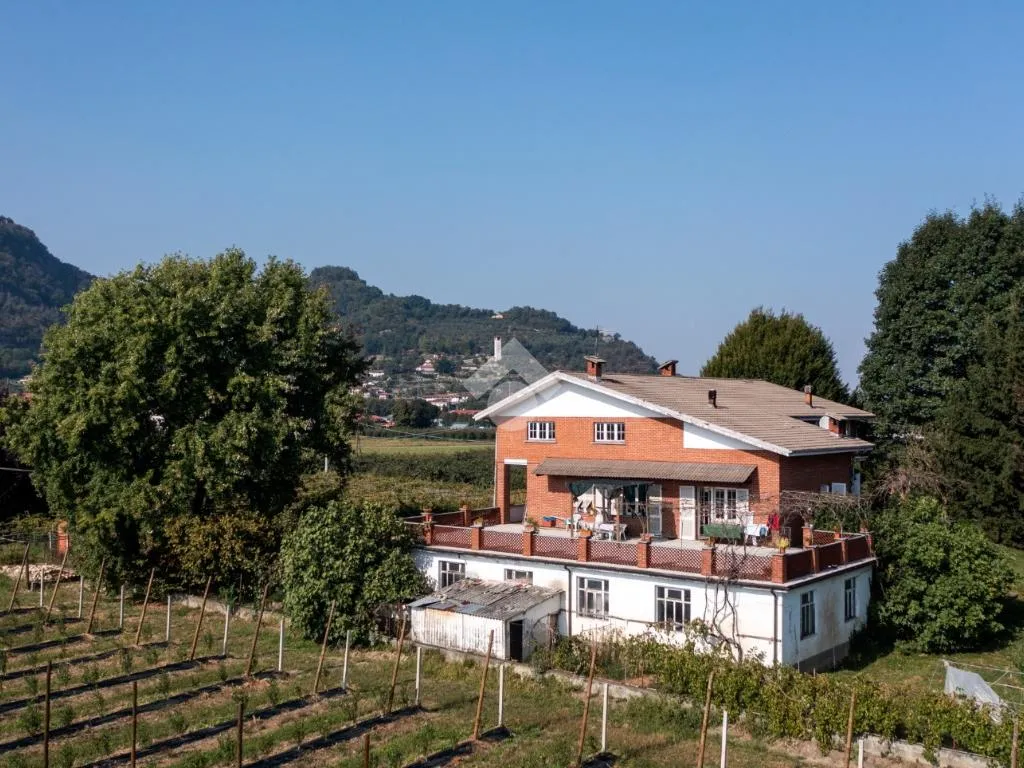 Välivaade - Independent Villa with Garden near Revello