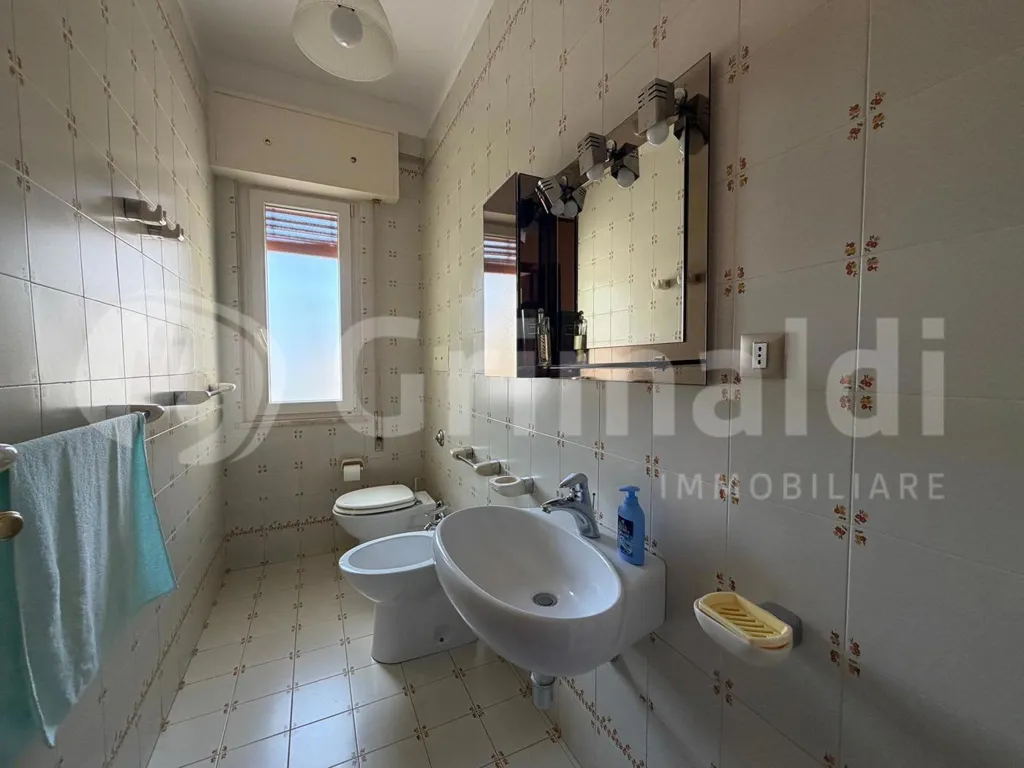 Salles de bain - Apartment with Balcony in Palermo