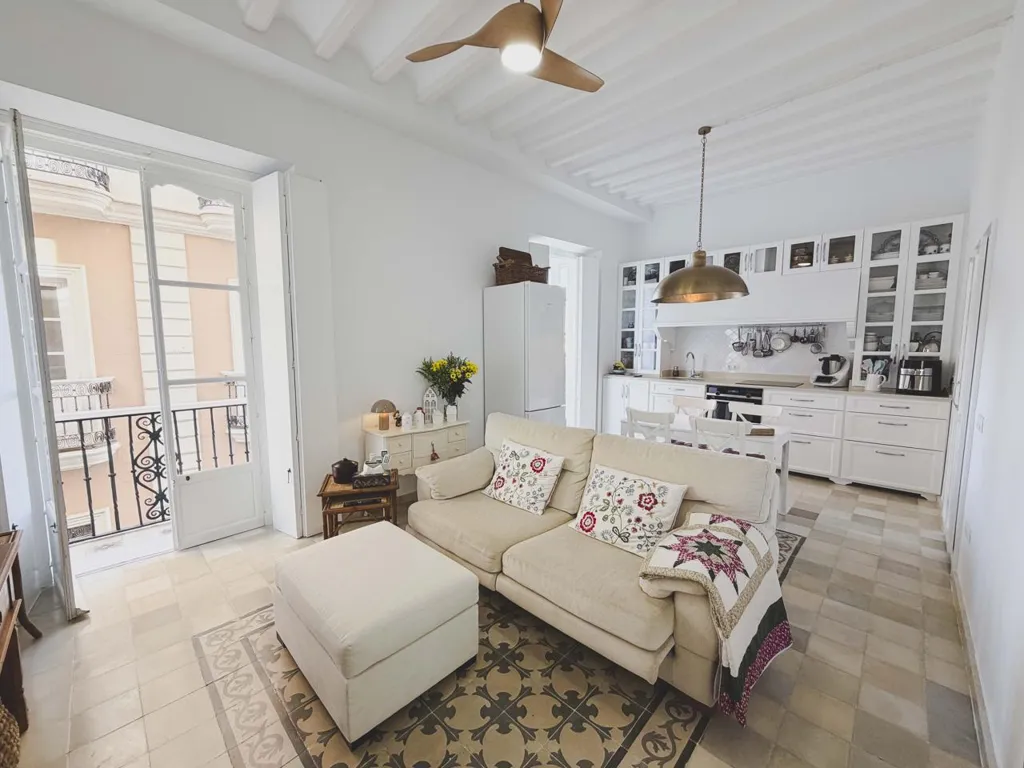 Séjour - Historic Flat with Balcony in Plaza España