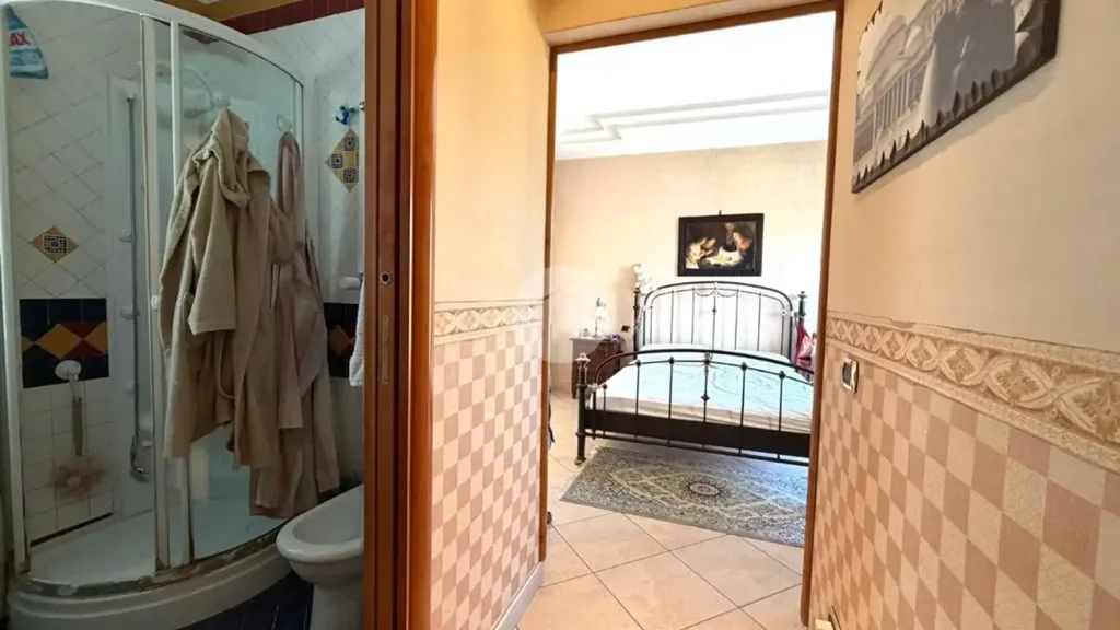 Salles de bain - Apartment with Balconies in Central Naples