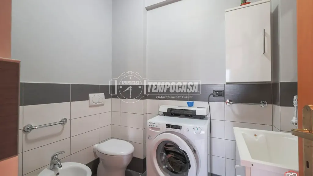 Vannitoad - Spacious Triplex with Terrace in Coriano