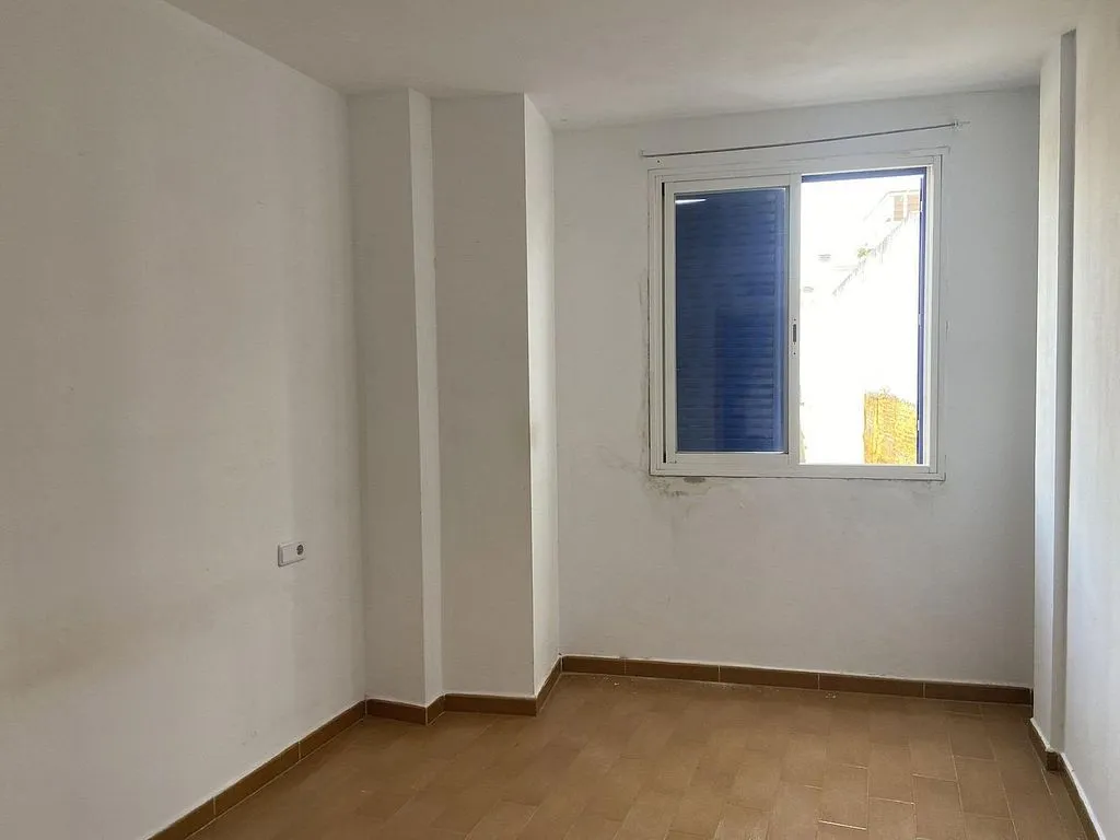 Pièces - Duplex with Terrace in Levante, Sagunto